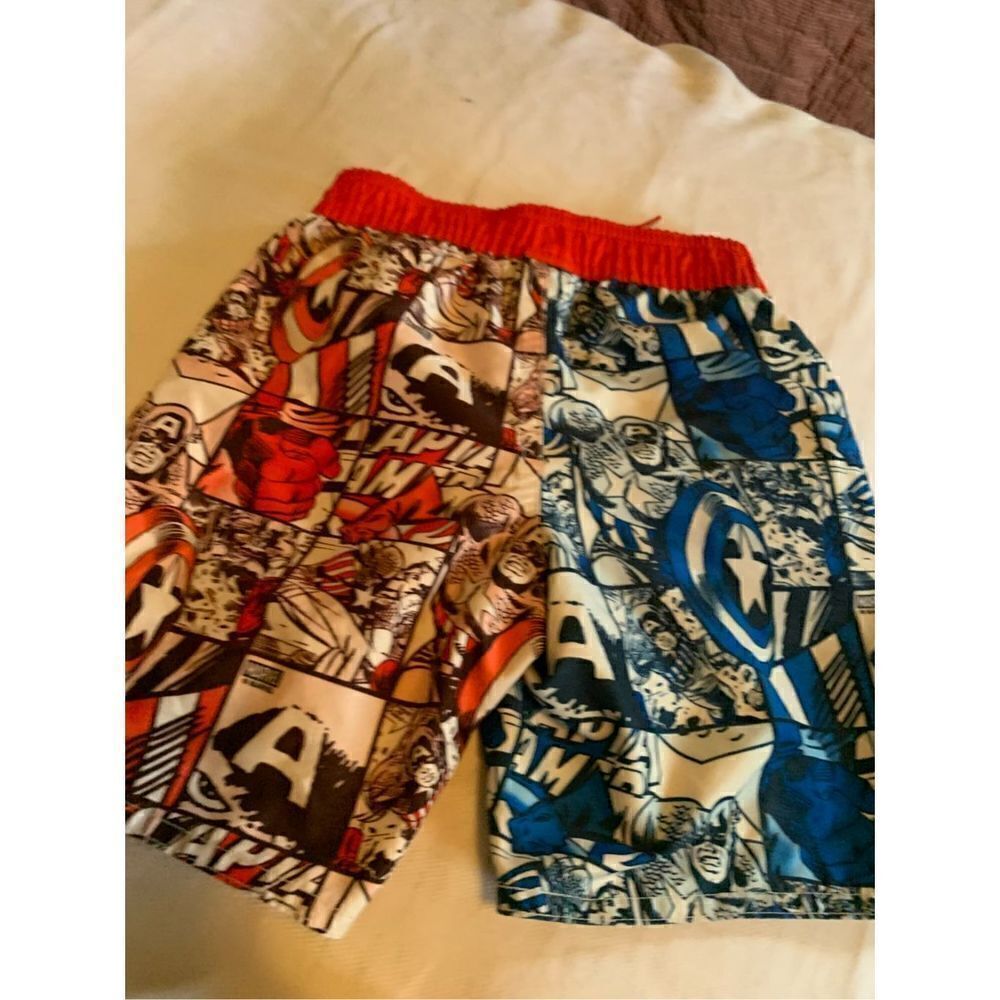 Marvel Comics Captain America swim trunks - Picture 3 of 5
